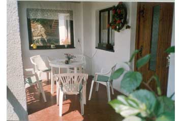 Cehia Chata Týn nad Vltavou, Exteriorul